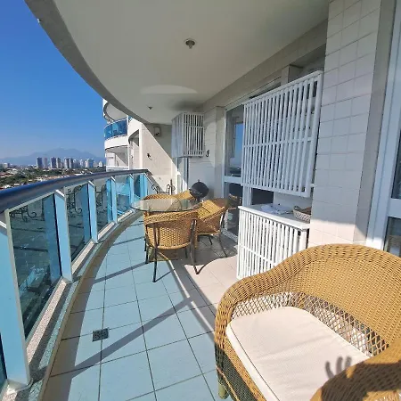 Quarto privativo em Apto Barra com Vista - com anfitrião-3